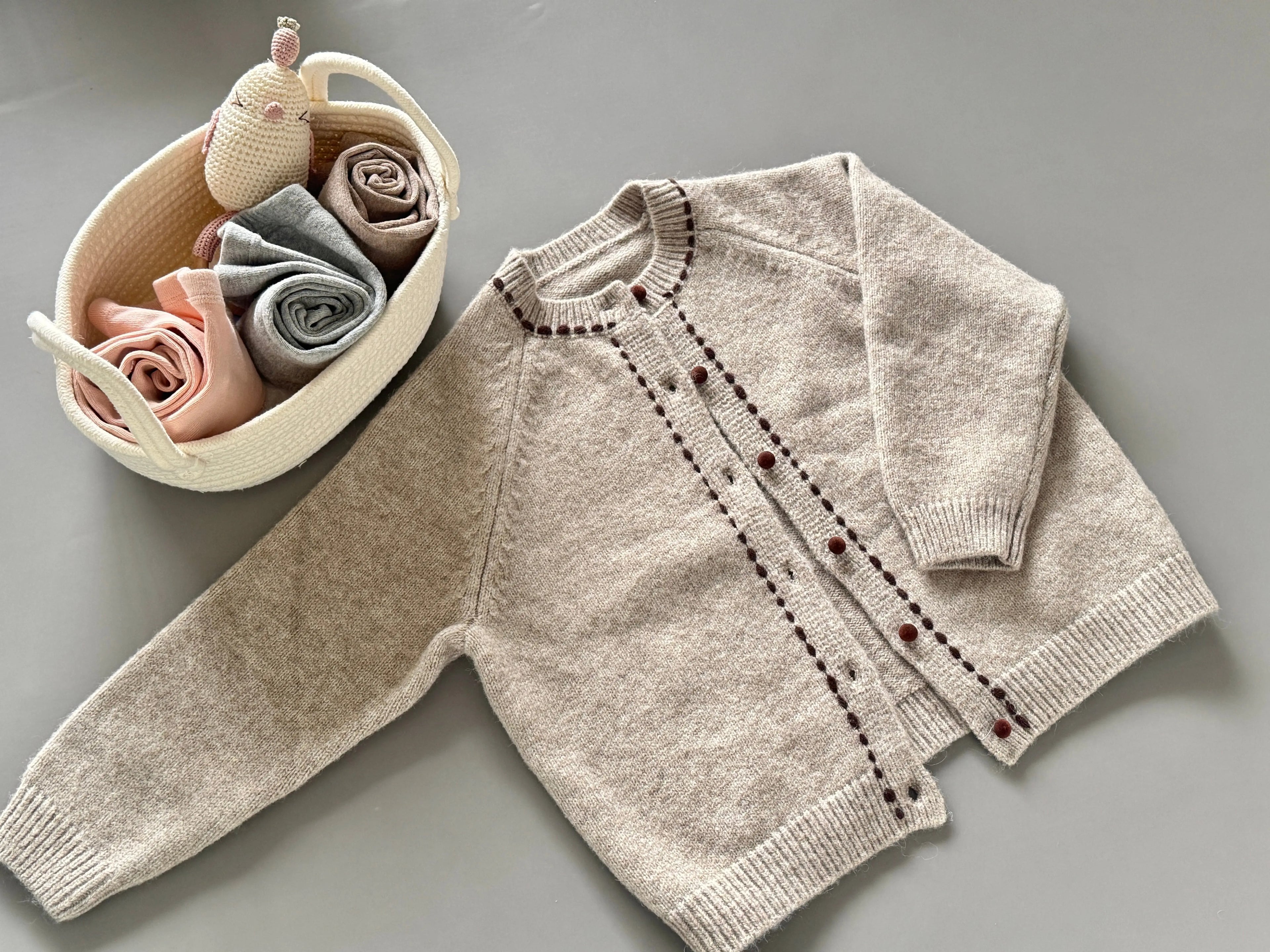 Holiday M.E Knit Cardigan – Oatmeal M.E Studio Kids
