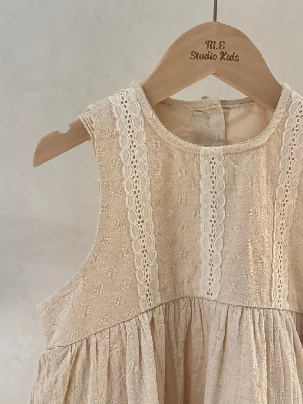 Creamy Vintage Lace Layered Dress M.E Studio Kids